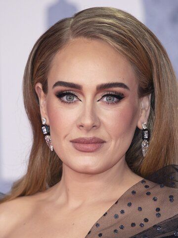 Adele (No CC) image 4