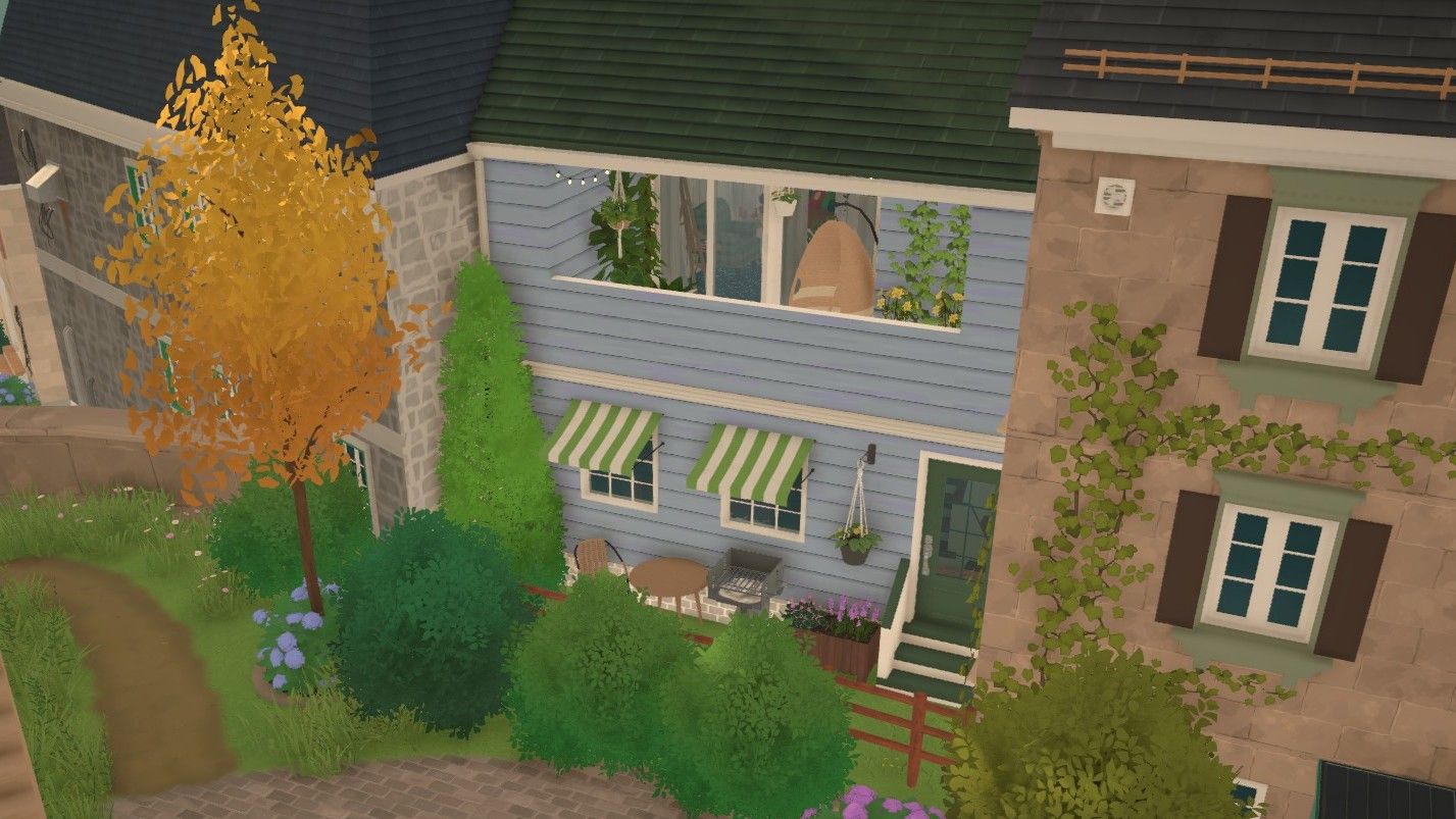 Cozy blue town house image 2