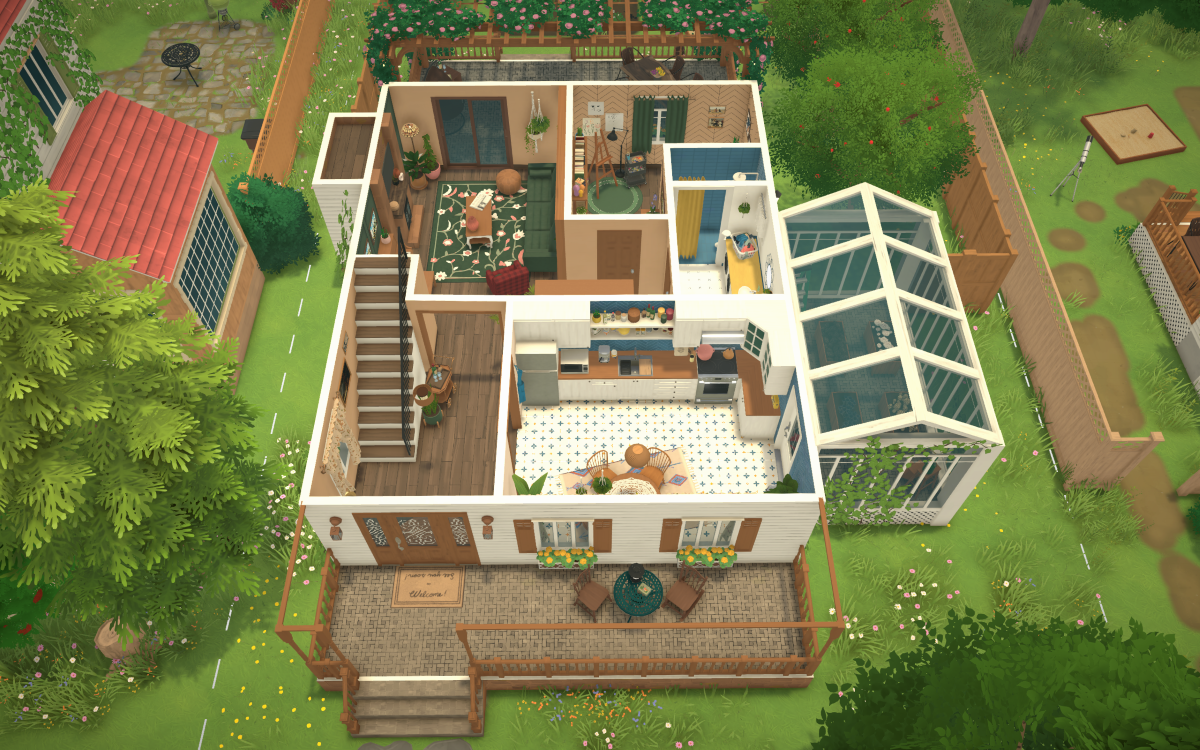 Family Home with Greenhouse image 3