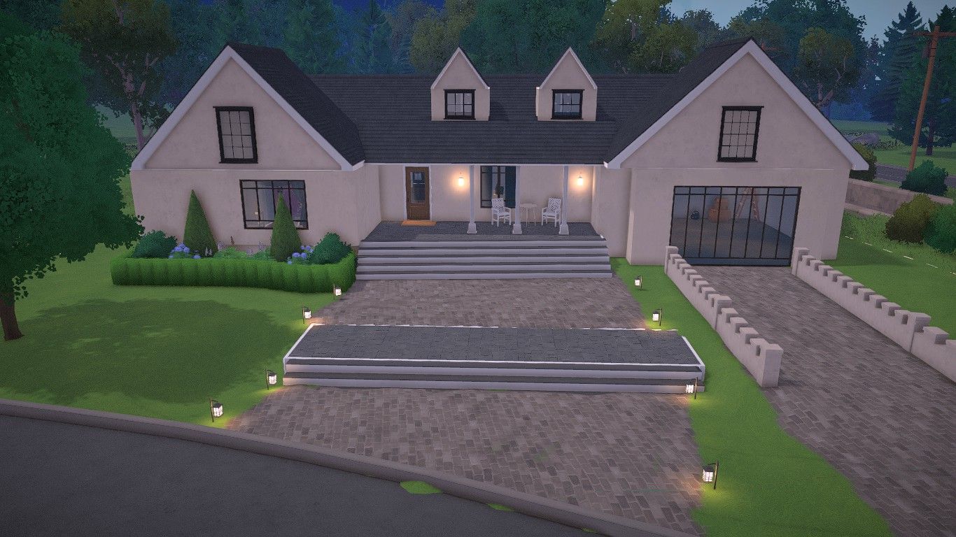 3464 Queen St Family home image 2