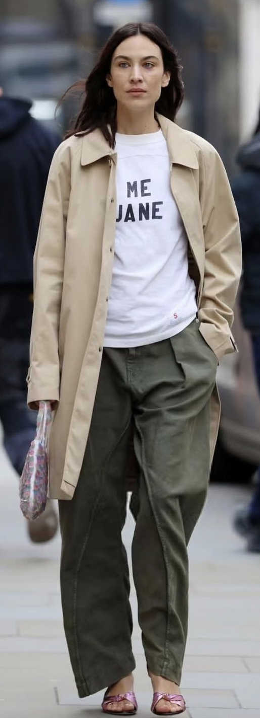 Alexa Chung image 12