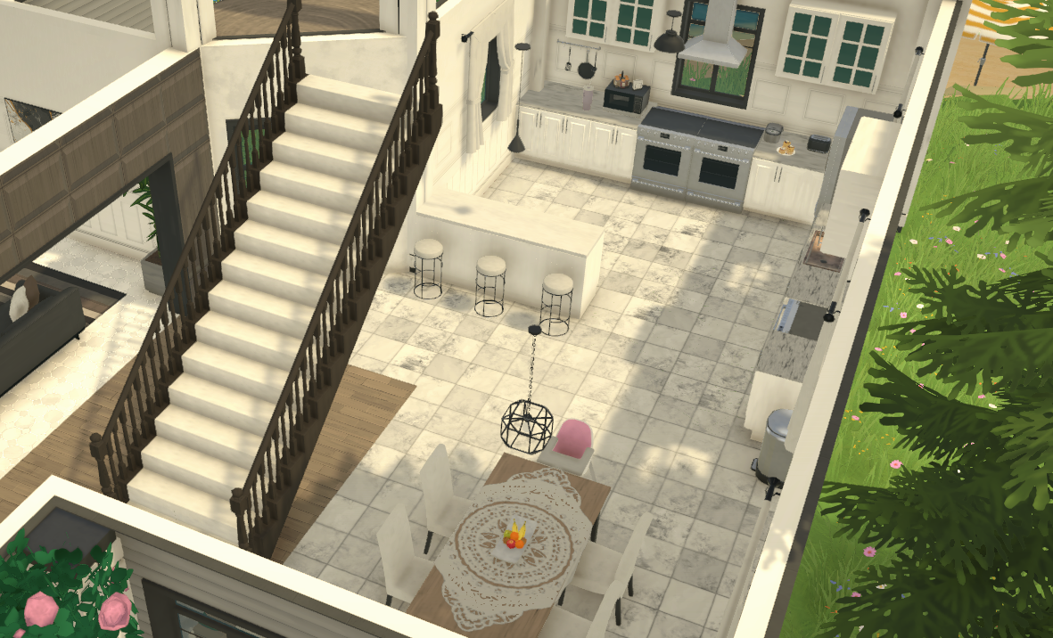 Modern Family Home image 5