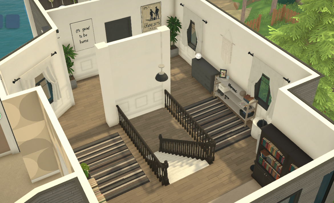 Modern Family Home image 9