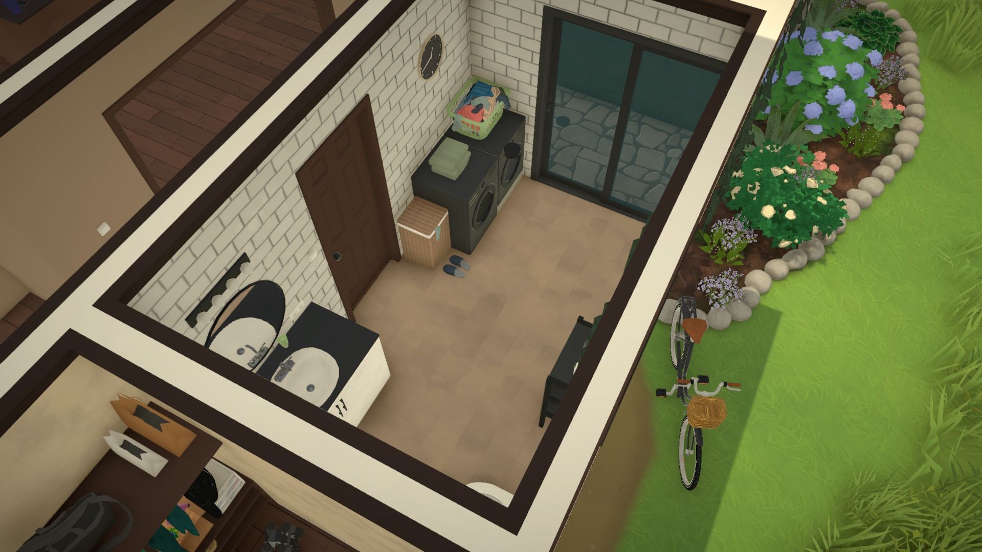 Simple Family Home image 8