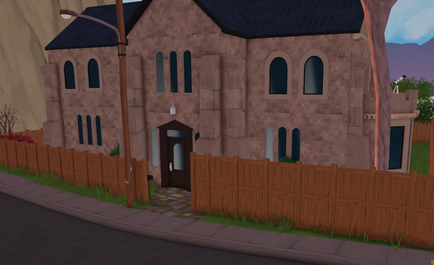 House or small castle image 3