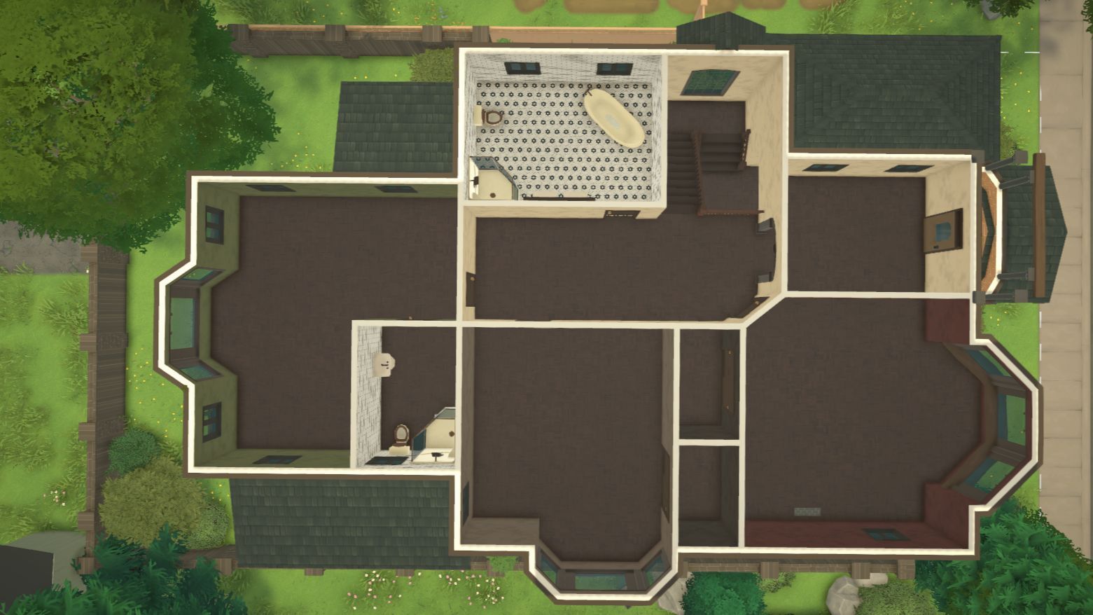 Dark Victorian 4 Bedroom UNFURNISHED SHELL image 8
