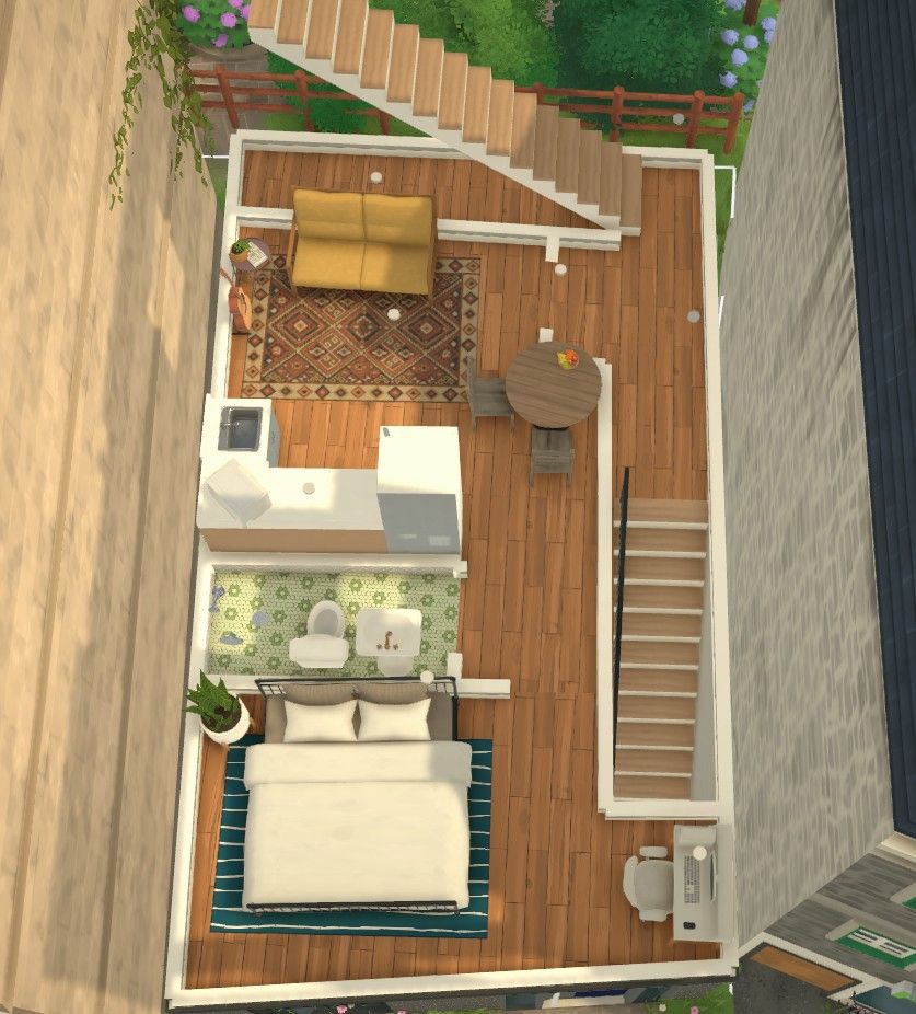 Townhouse with book store/2 apartments image 3
