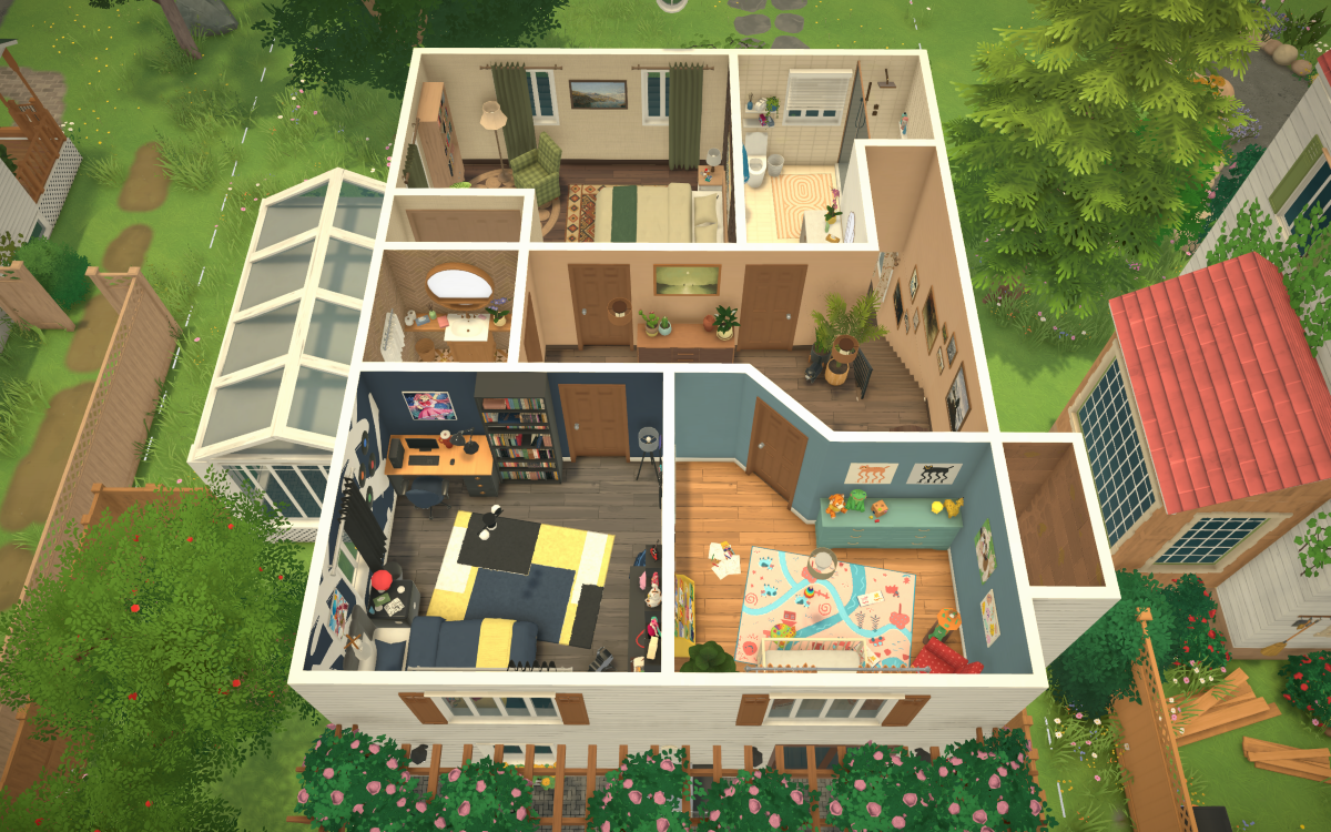 Family Home with Greenhouse image 6