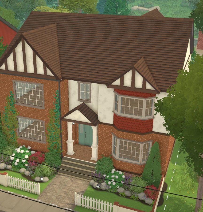 British House - Shell image 2