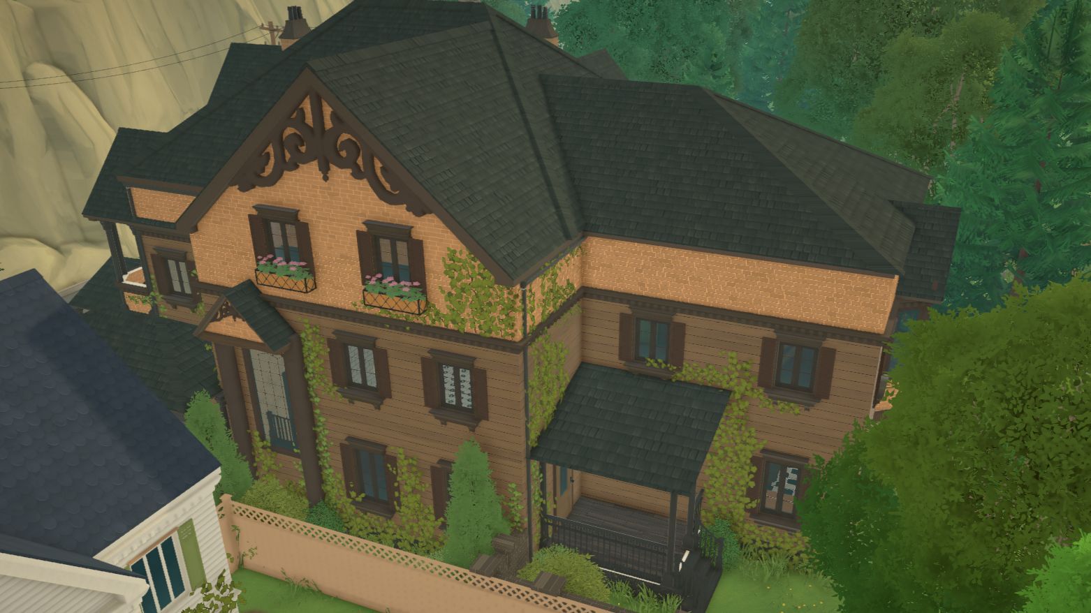 Dark Victorian 4 Bedroom UNFURNISHED SHELL image 3