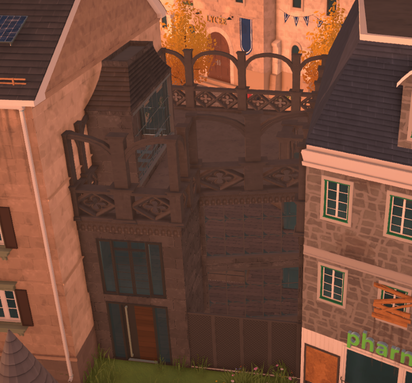 Townhouse - next to pharmacy